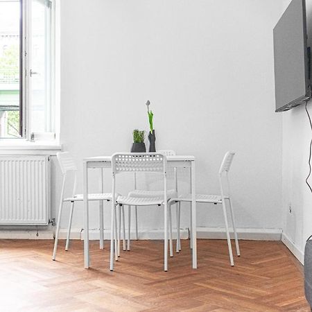 Classy 2Br Apt. W/ Exclusive Location Near Akh Vienna Esterno foto