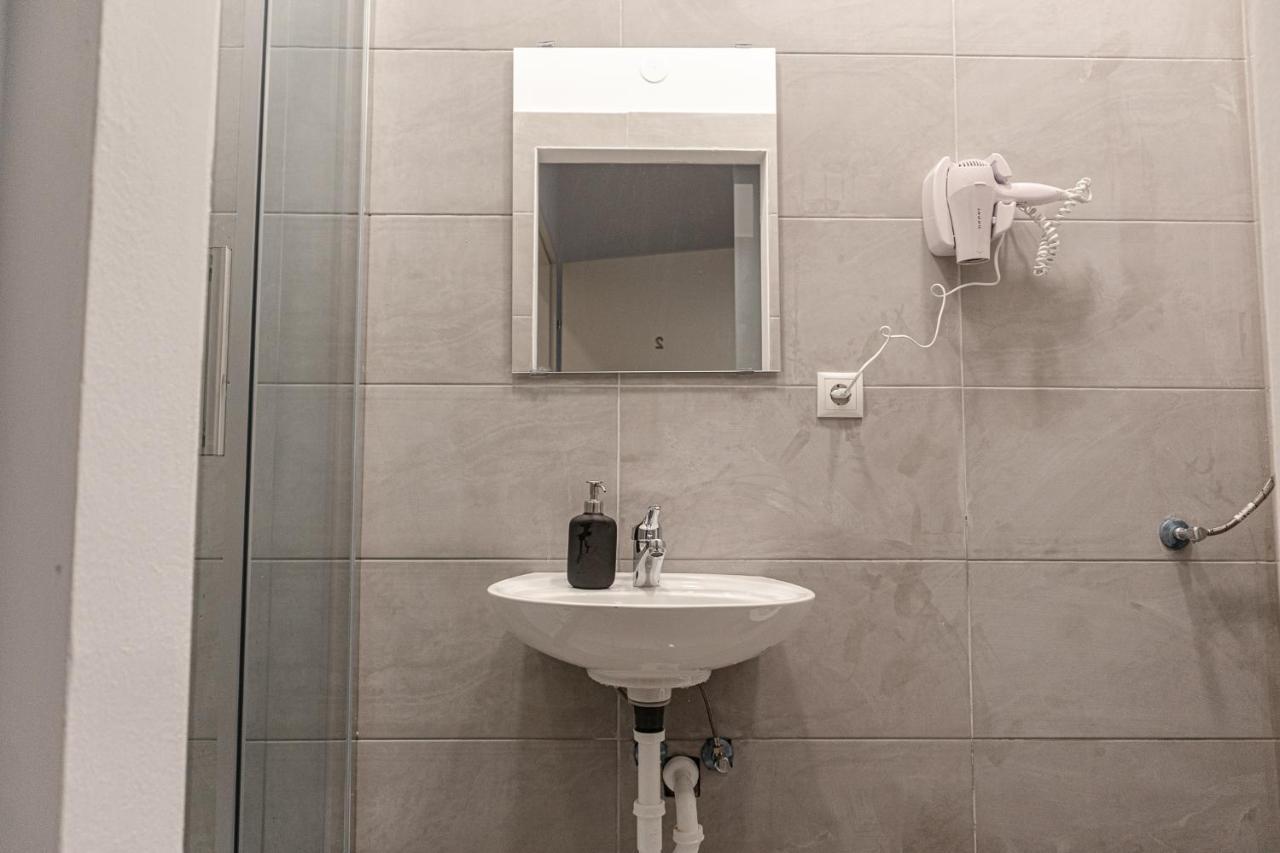 Classy 2Br Apt. W/ Exclusive Location Near Akh Vienna Esterno foto