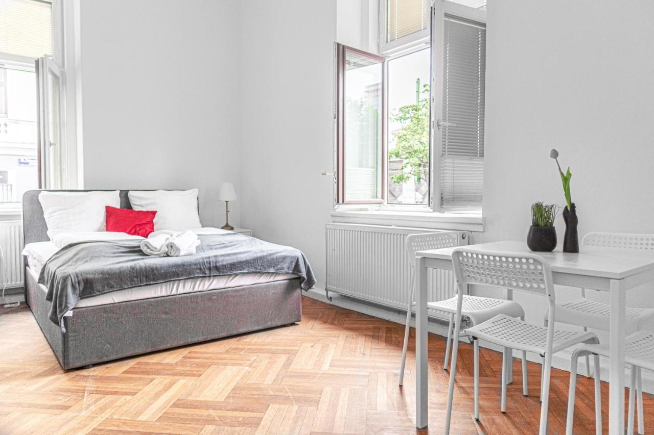 Classy 2Br Apt. W/ Exclusive Location Near Akh Vienna Esterno foto