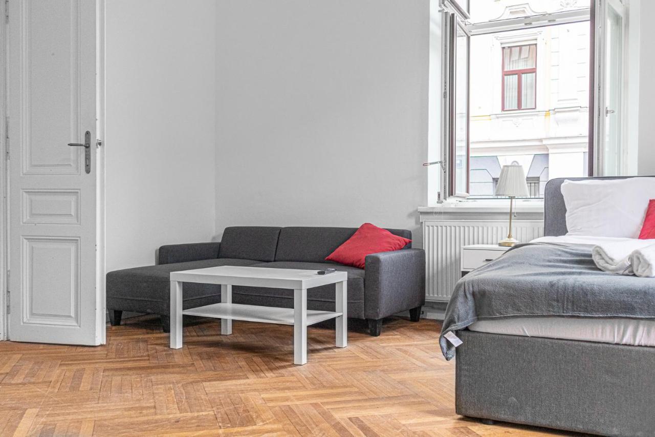 Classy 2Br Apt. W/ Exclusive Location Near Akh Vienna Esterno foto