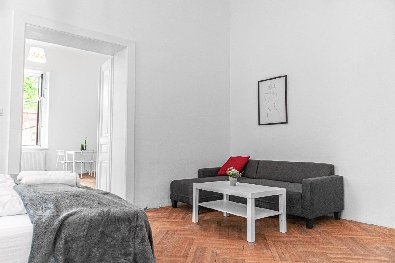 Classy 2Br Apt. W/ Exclusive Location Near Akh Vienna Esterno foto