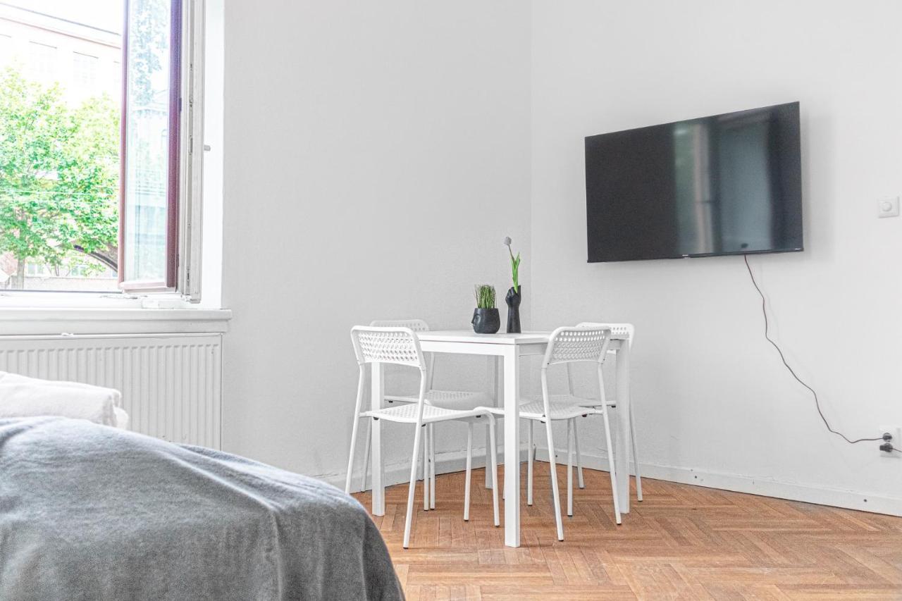 Classy 2Br Apt. W/ Exclusive Location Near Akh Vienna Esterno foto