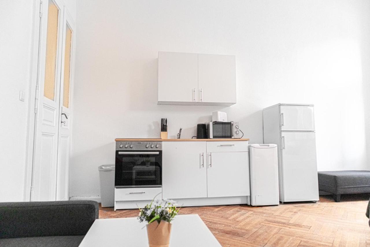 Classy 2Br Apt. W/ Exclusive Location Near Akh Vienna Esterno foto