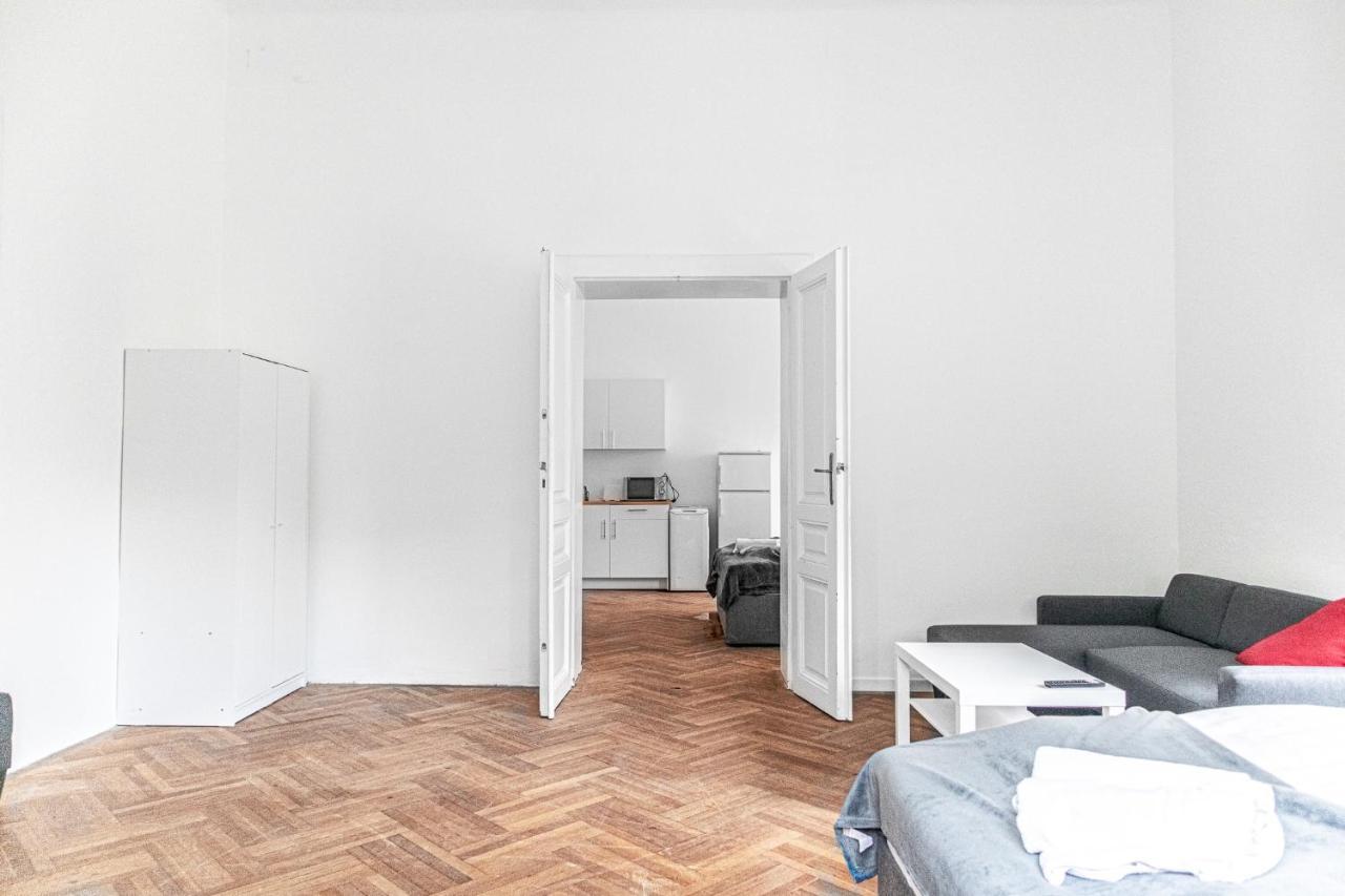 Classy 2Br Apt. W/ Exclusive Location Near Akh Vienna Esterno foto