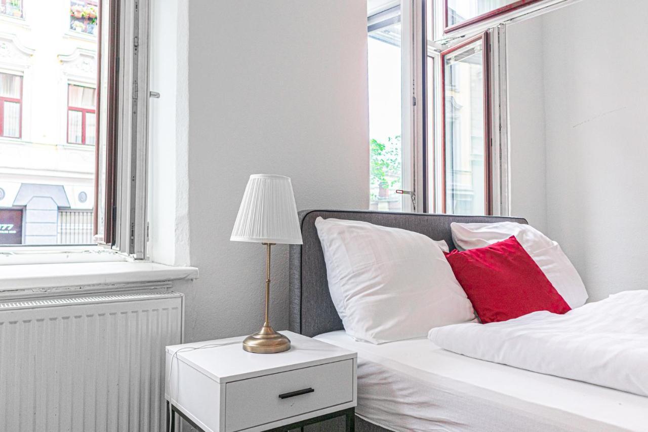 Classy 2Br Apt. W/ Exclusive Location Near Akh Vienna Esterno foto